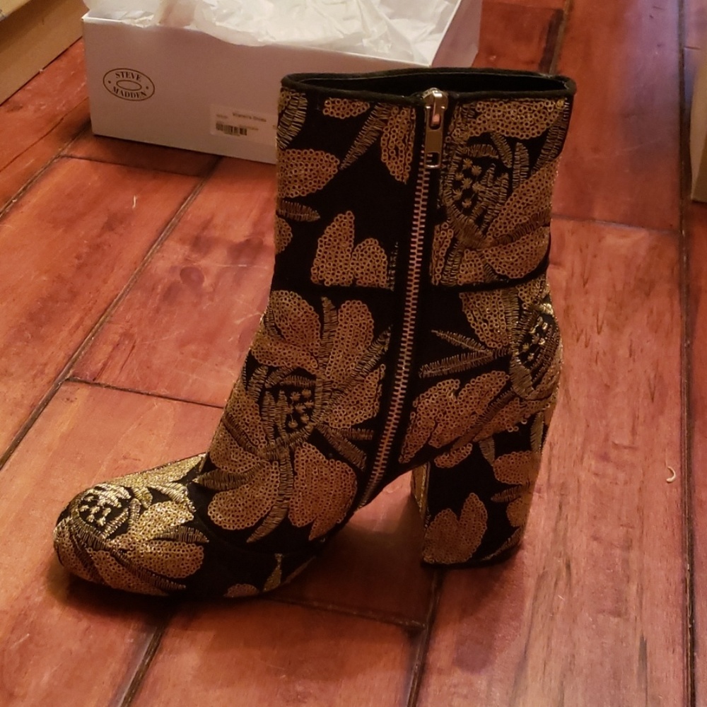 Steve Madden Boots